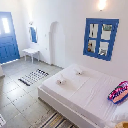 Feriehus Mr & Mrs Parrot's Most Increadible Seaview Folégandros